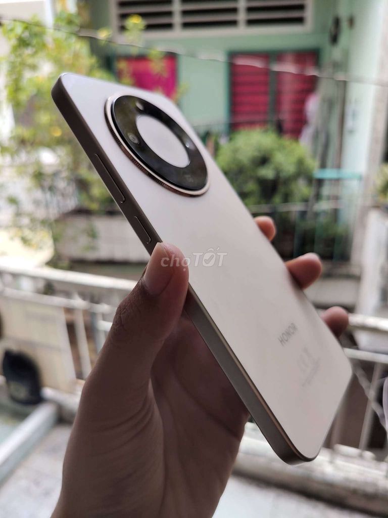 Honor X9d 12GB/512GB Vàng. Mua bán Điện thoại tại Thành phố Tuyên Quang Tuyên Quang được đăng bởi Tố Hữu hình 1