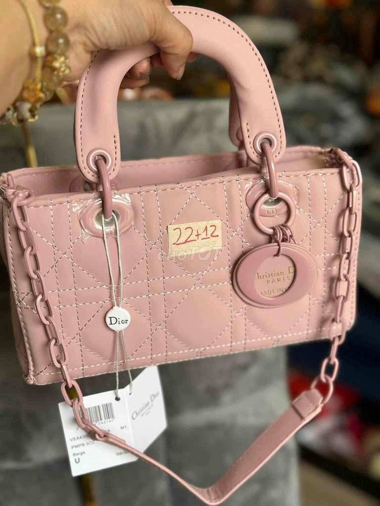 Xách tay đeo vai DIOR size 22x12 màu quá đẹp