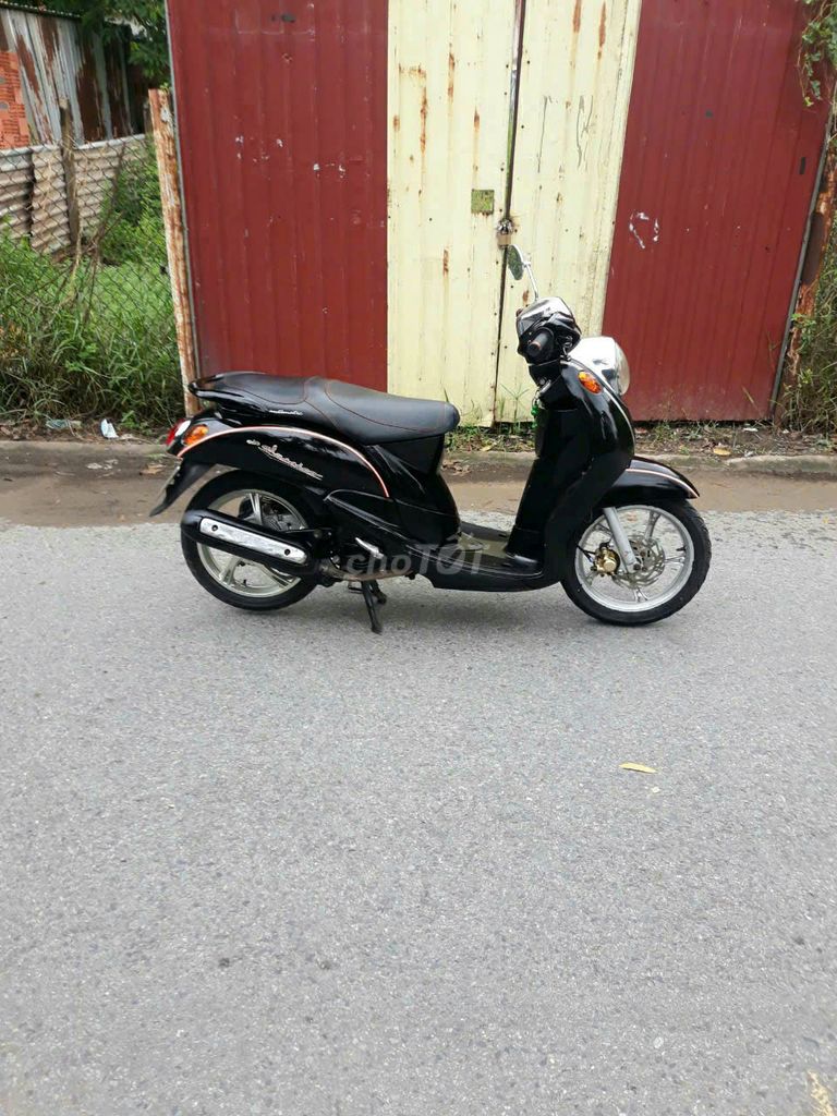 Classico xe rất đẹp máy móc zin bốc bs thành phố. Mua bán Xe máy tại Thành phố Dĩ An Bình Dương được đăng bởi Xe Máy Thanh Bình hình 5