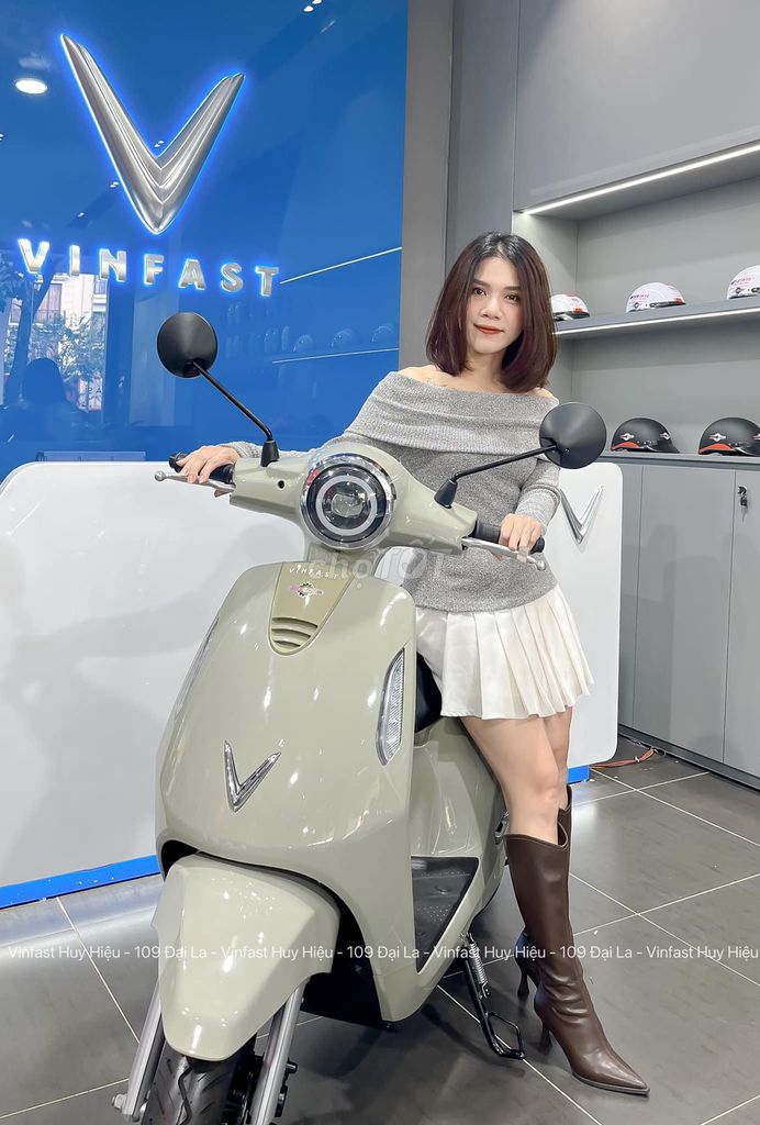 VinFast Evo200 - Cá nhân hóa màu sắc yêu thích. Mua bán Xe máy tại Quận Hai Bà Trưng Hà Nội được đăng bởi NPP VinFast Huy Hiệu hình 4