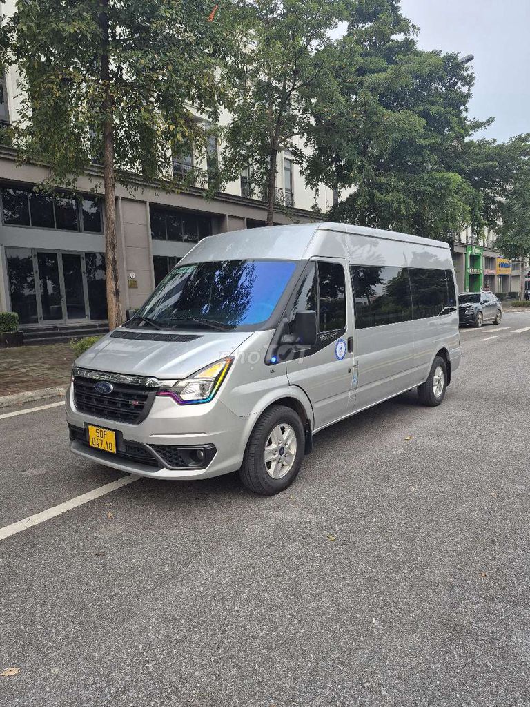 Ford Transit 16 chỗ Bạc. Mua bán Phương tiện khác tại Quận Long Biên Hà Nội được đăng bởi Ngô hùng hình 1
