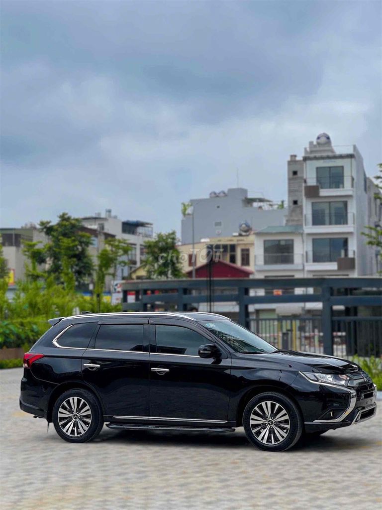 Mitsubishi Outlander 2022 2.0 CVT - 65000km. Mua bán Ô tô tại Quận Long Biên Hà Nội được đăng bởi Mr Tài Oto hình 8