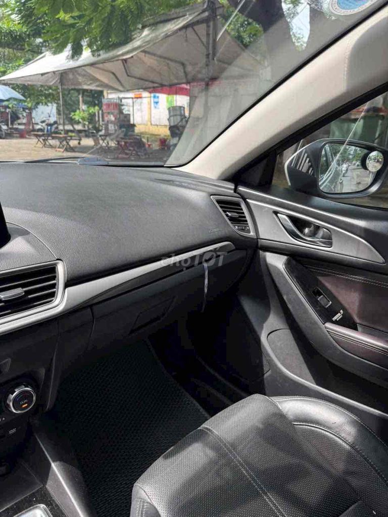 ban gap Mazda 3 2019 Sport 1.5L Deluxe - 60000 km. Mua bán Ô tô tại Thành phố Biên Hòa Đồng Nai được đăng bởi Tùng bùi  hình 5