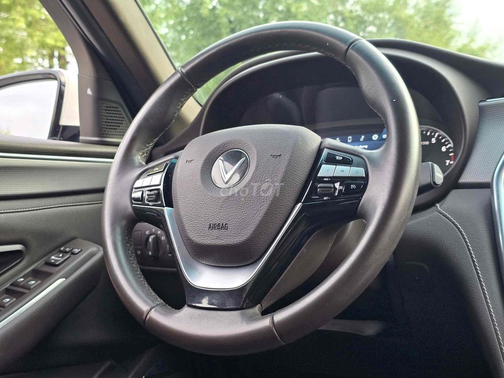 VinFast Lux A2.0 2019 Plus 2.0 AT - 65000 km. Mua bán Ô tô tại Quận Thanh Xuân Hà Nội được đăng bởi Cường Auto 266 hình 8