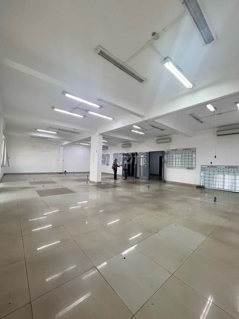Tòa Nhà 6 Tầng 1500m² sàn An Phú-An Khánh Q2 tiện showroom, văn phòng