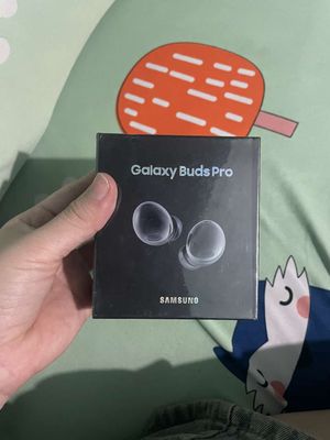 Cần pass lại em tai nghe Galaxy Buds Pro