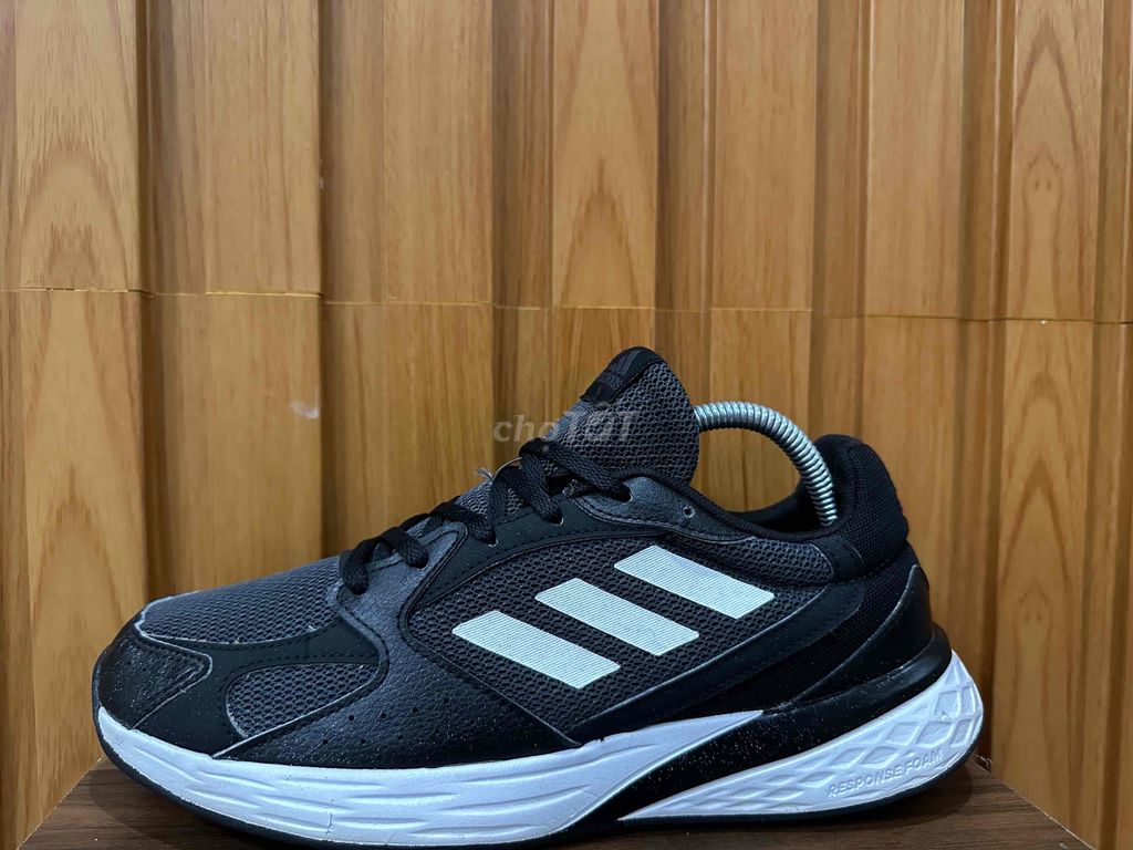 Giày Adidas chính hãng, size 41 mới keng 98%