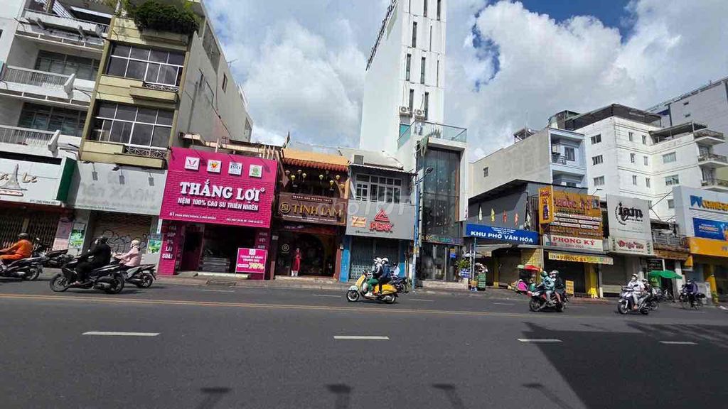 Аренда · 3 комн. · 80 м² · Quận Phú Nhuận, ул. Đường Phan Đình Phùng