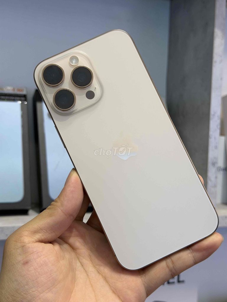 Apple iPhone 16 Pro Max 256GB Vàng 98%. Mua bán Điện thoại tại Quận 3 Tp Hồ Chí Minh được đăng bởi Trịnh Quang Linh hình 1