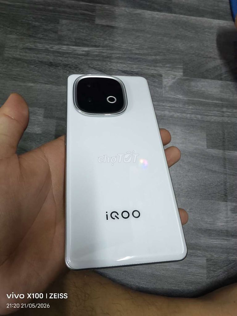 iQOO Z10 Turbo Plus Trắng Đã sử dụng. Mua bán Điện thoại tại Huyện Nhà Bè Tp Hồ Chí Minh được đăng bởi võ kha minh hình 1