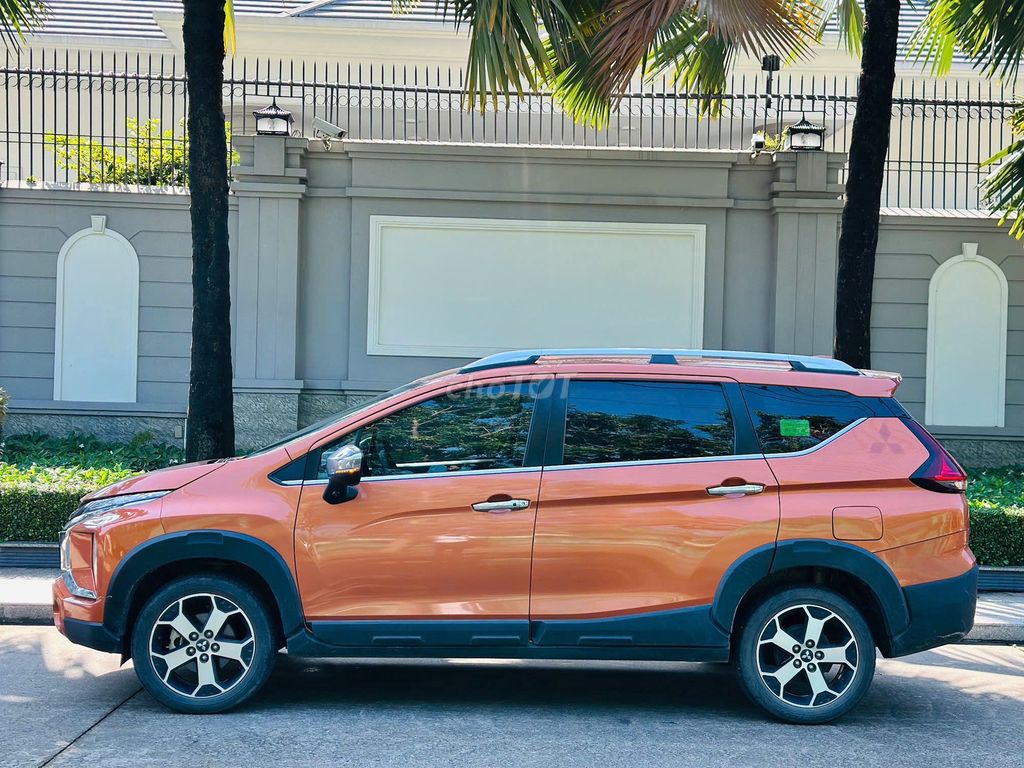 Mitsubishi Xpander 1.5 Cross 2022 -48000km. Mua bán Ô tô tại Thành phố Dĩ An Bình Dương được đăng bởi Siêu Thị Ô Tô Bình Dương  hình 5