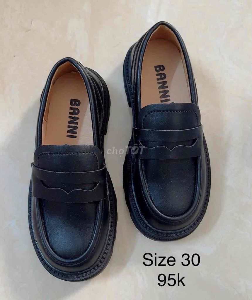 Giày bệt nữ Banni size 30 Đen. Mua bán Giày dép tại Thành phố Thủ Đức Tp Hồ Chí Minh được đăng bởi Nhà tiện ích hình 1