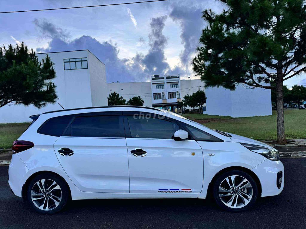 Kia Rondo 2018 2.0 GMT - 900000 km. Mua bán Ô tô tại Thành phố Pleiku Gia Lai được đăng bởi Nguyễn Văn Tấn hình 3