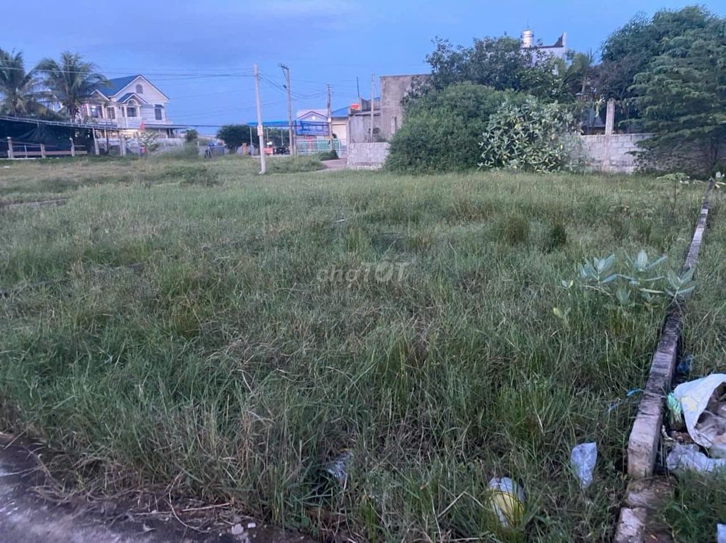 Cần bán lô đất 98m2 Hướng Tây Đất ở nông thôn ở Hàm Thuận Bắc