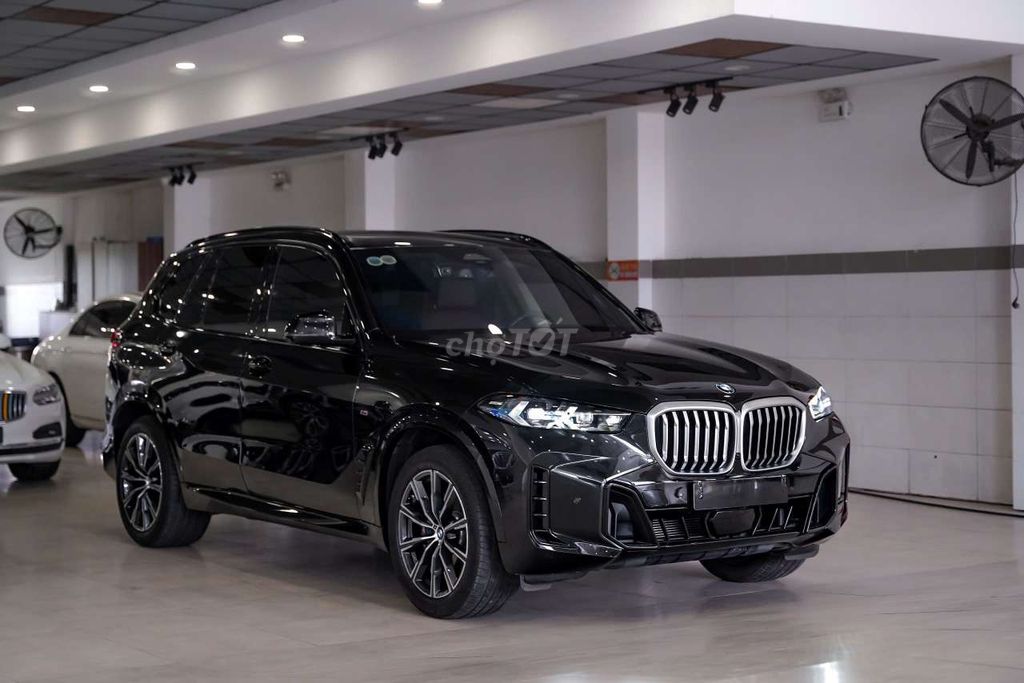 BMW X5 2023 xdrive40i M Sport LCI 12.000km Đen. Mua bán Ô tô tại Quận 7 Tp Hồ Chí Minh được đăng bởi Hoàn Lee Xe Lướt hình 2