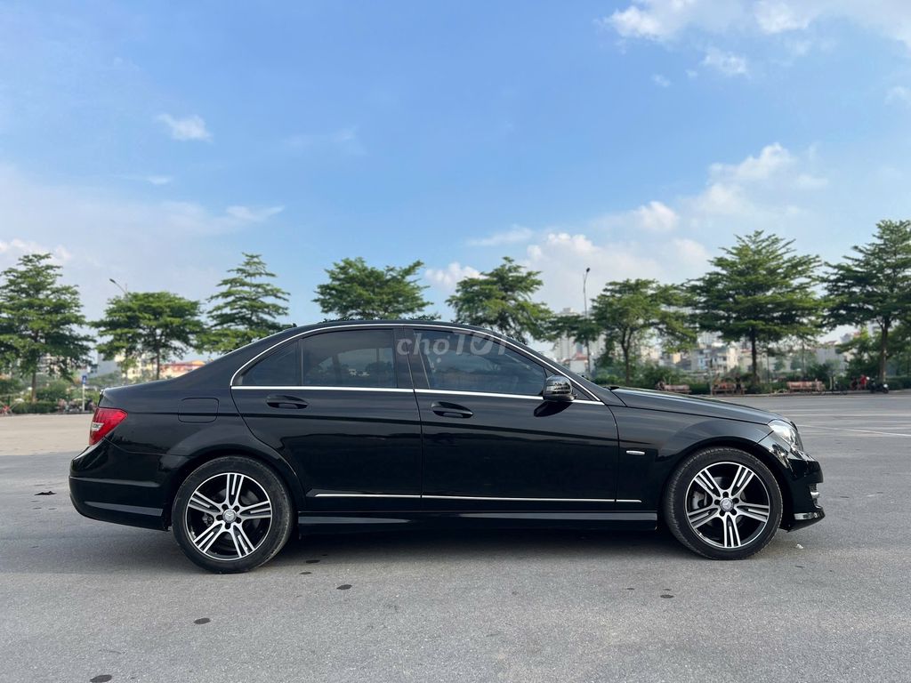 Mercedes Benz C -200 CGI Blue Effiencieny đặc biệt. Mua bán Ô tô tại Quận Thanh Xuân Hà Nội được đăng bởi Vạn Phát  Auto hình 4