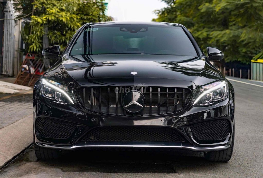 LONG ANH AUTO về Mercedes C300 AMG model 2018. Mua bán Ô tô tại Quận 7 Tp Hồ Chí Minh được đăng bởi LongAnh AuTo  hình 1