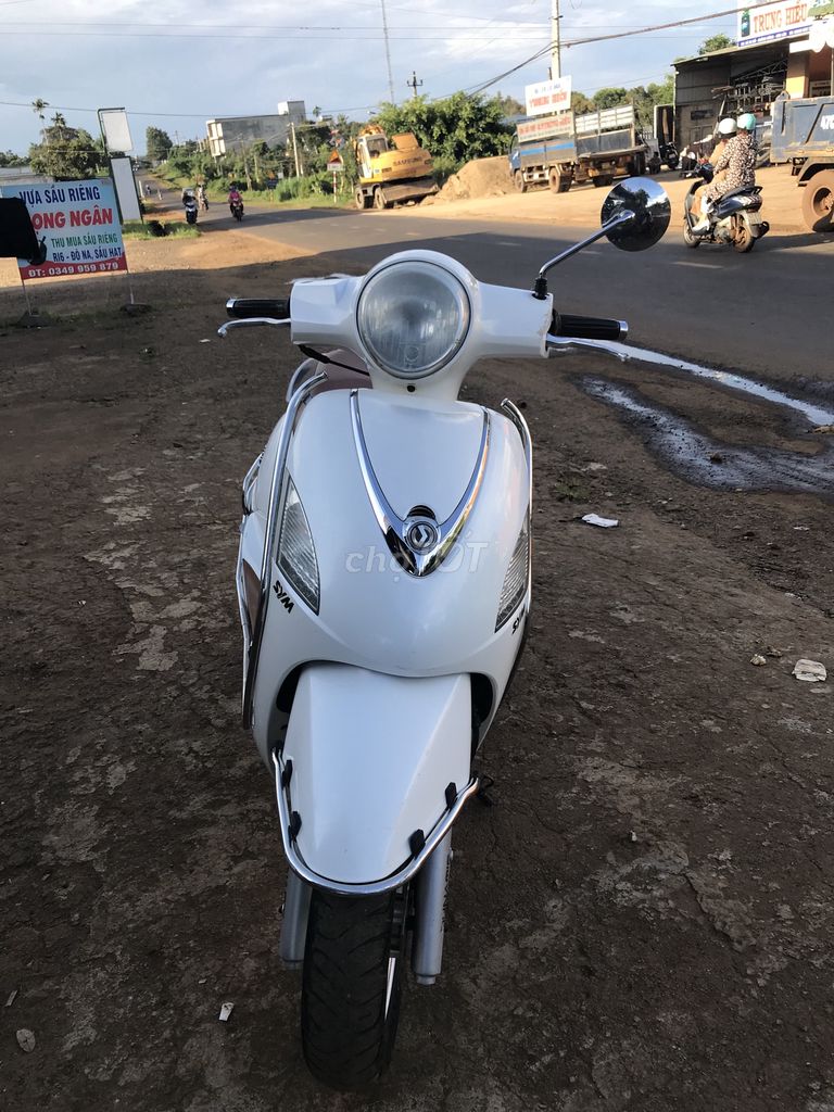 SYM-Attila-2016-Trắng- hơi mới 70%. Mua bán Xe máy tại Quận Tân Phú Tp Hồ Chí Minh được đăng bởi Mẫn Trần Thị Huệ hình 1