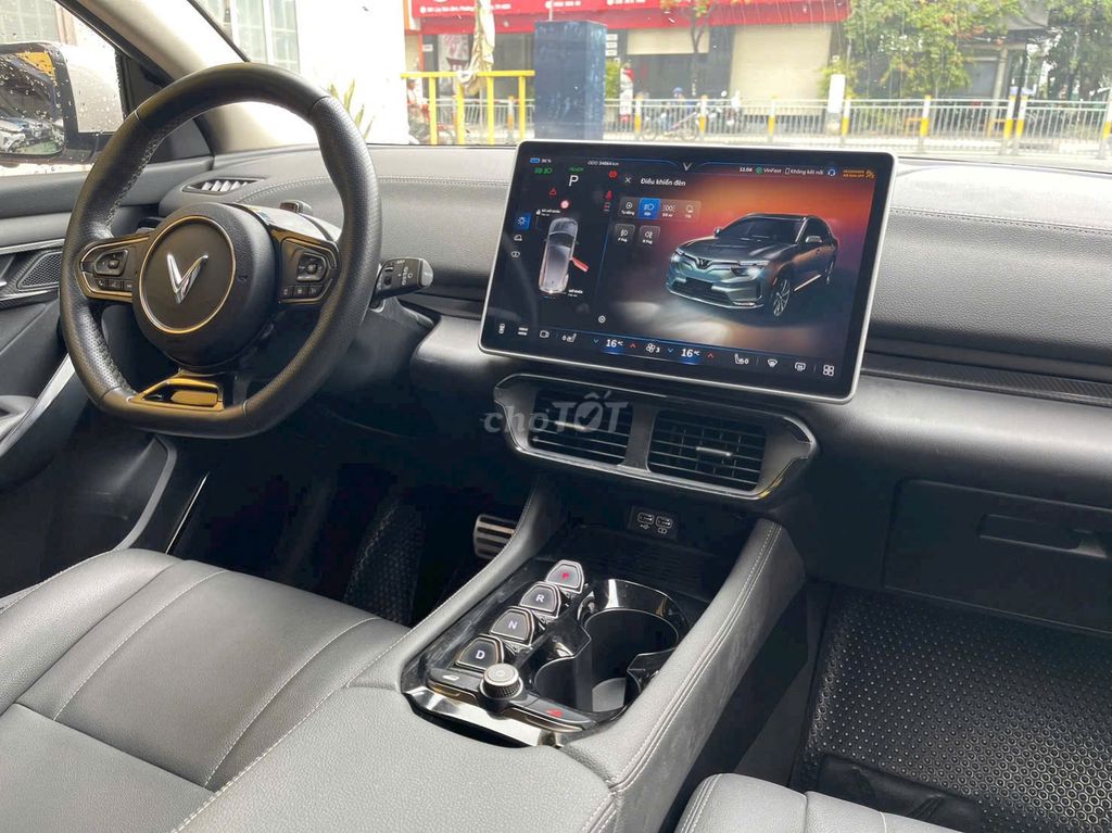 Vinfast  VF8 Eco 2022 Pin mua SDI. Mua bán Ô tô tại Quận Tân Phú Tp Hồ Chí Minh được đăng bởi Nguyễn Tân Xe Lướt  hình 4