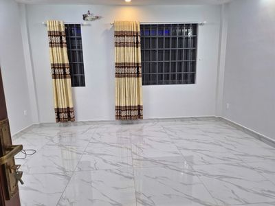 Bán nhà ngay view công viên DT 90m2 3 lầu có hầm giá chỉ 12.4 tỷ