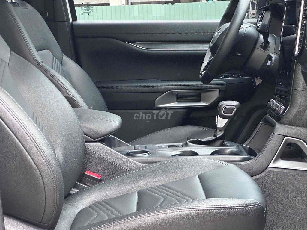Siêu Lướt Ford Everest 2024 Titanium 2.0L 4x2 AT. Mua bán Ô tô tại Thành phố Thủ Đức Tp Hồ Chí Minh được đăng bởi Phúc Nguyên hình 8