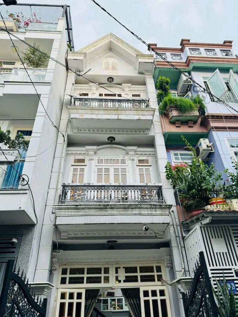 CHO THUÊ NHÀ HẺM XE HƠI ĐẬU CỬA 3PN 3WC 1358 QUANG TRUNG