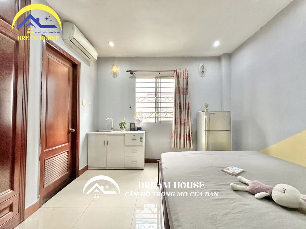 phòng trọ studio cửa sổ lớn, giờ tự do, thang máy, khoá vân tay