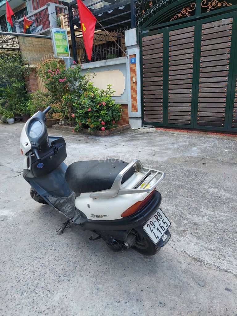 Bán xe Hon da Spacy mầu trắng chính chủ. Mua bán Xe máy tại Quận Hai Bà Trưng Hà Nội được đăng bởi Mr tín  hình 4