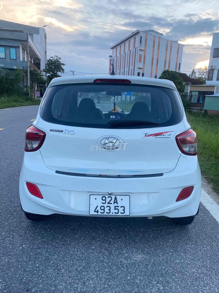 Hyundai Grand i10 2015 1.0 Base - 90000 km. Mua bán Ô tô tại Huyện Thăng Bình Quảng Nam được đăng bởi Công Minh hình 5