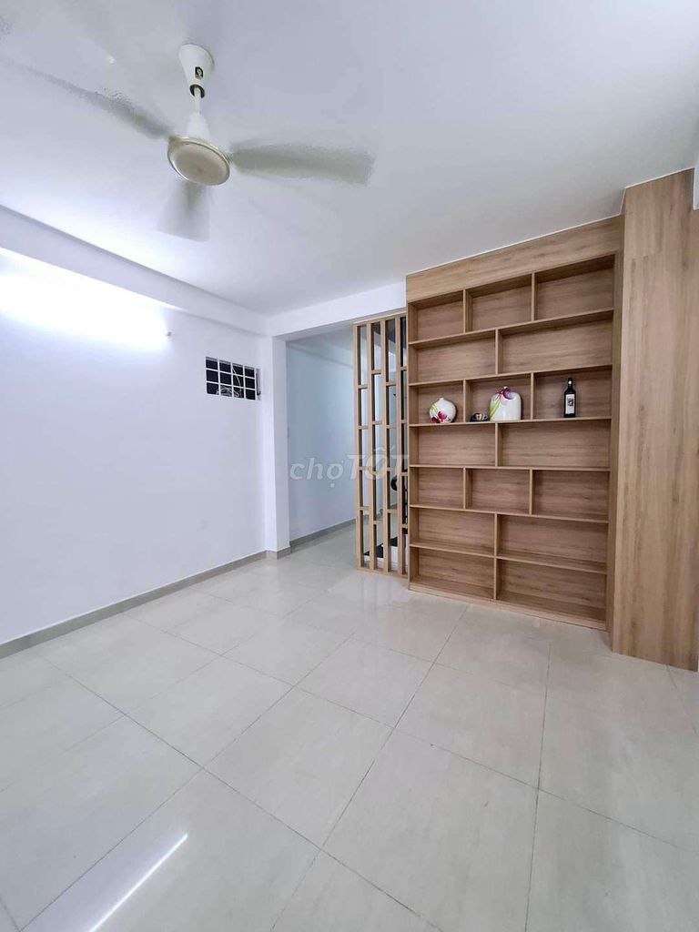 Bán nhà Phường 10, Tân Bình, Giáp Quận 11, 52m², 6 Lầu chỉ nhỉnh 7 tỷ