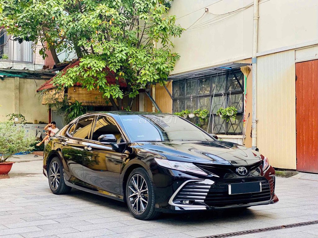 Camry 2022 2.5Q Nhập Thái Odo 2v Cực Mới Giá Tốt. Mua bán Ô tô tại Thành phố Dĩ An Bình Dương được đăng bởi Trương Công Lý hình 1