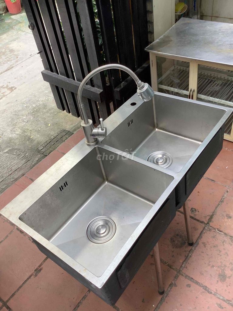 Chậu rửa bát 2 ngăn bằng inox