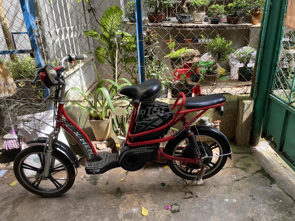 xe đạp điện học sinh đi êm động cơ mạnh. Mua bán Xe điện tại Thành phố Buôn Ma Thuột Đắk Lắk được đăng bởi Nguyễn Minh Tuấn  hình 3