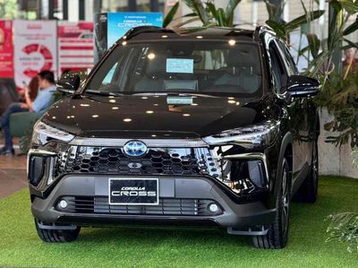 Corolla Cross HEV Vin 26 giao tháng 2