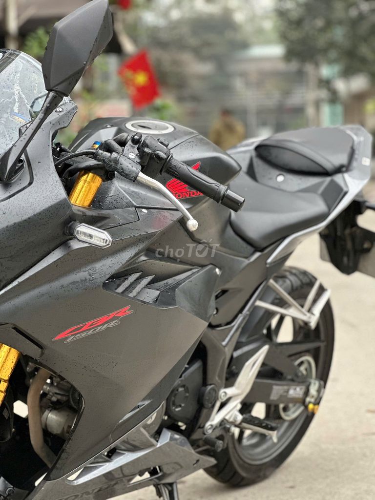 Honda CBR 2023 có trả góp trao đổi ✅. Mua bán Xe máy tại Quận Thanh Xuân Hà Nội được đăng bởi Phú Lý hình 6