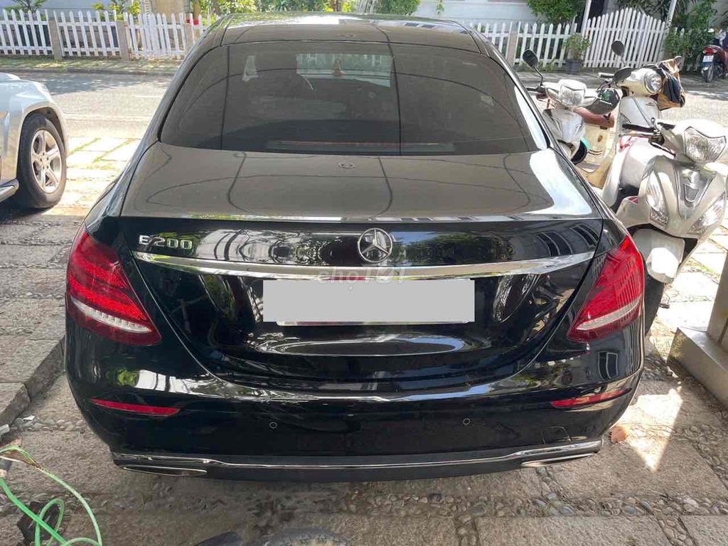 Mercedes Benz E Class 2019 E200. Mua bán Ô tô tại Quận 12 Tp Hồ Chí Minh được đăng bởi Lê Trung Chính hình 1