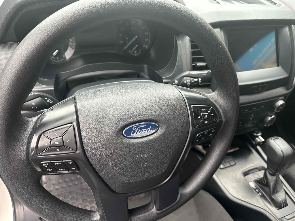 Ford Ranger 2019 XLS 2.2L 4x2 AT - 110000 km. Mua bán Ô tô tại Thành phố Thủ Dầu Một Bình Dương được đăng bởi Lưu Cường hình 6