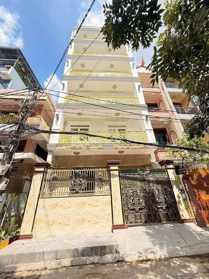 tòa vp mới xây đường 3/2, dt. 8x18m 1 tr 5 lầu st. 