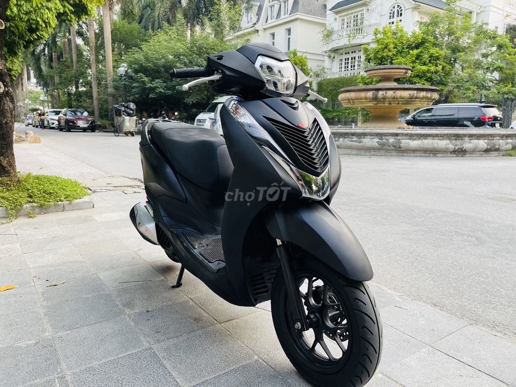 HONDA LEAD 125 FI ĐEN NHÁM NỮ ÍT SỬ DỤNG MỚI. Mua bán Xe máy tại Quận Bắc Từ Liêm Hà Nội được đăng bởi TÙNG LÂM hình 2