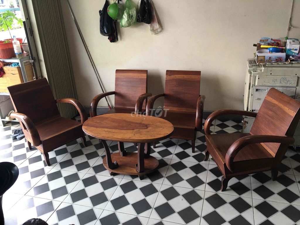 salon hôp xưa. Mua bán Bàn ghế tại Thành phố Pleiku Gia Lai được đăng bởi Phạm tấn dũng hình 1