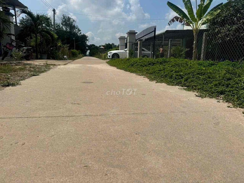 ( Chuẩn giá- Chuẩn ảnh thực tế) Minh Tân -250m2 hàng hiếm 480tr. Mua bán đất tại Huyện Dầu Tiếng Bình Dương được đăng bởi Mẫn Nhi hình 2