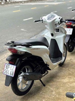 Honda Vision màu Trắng