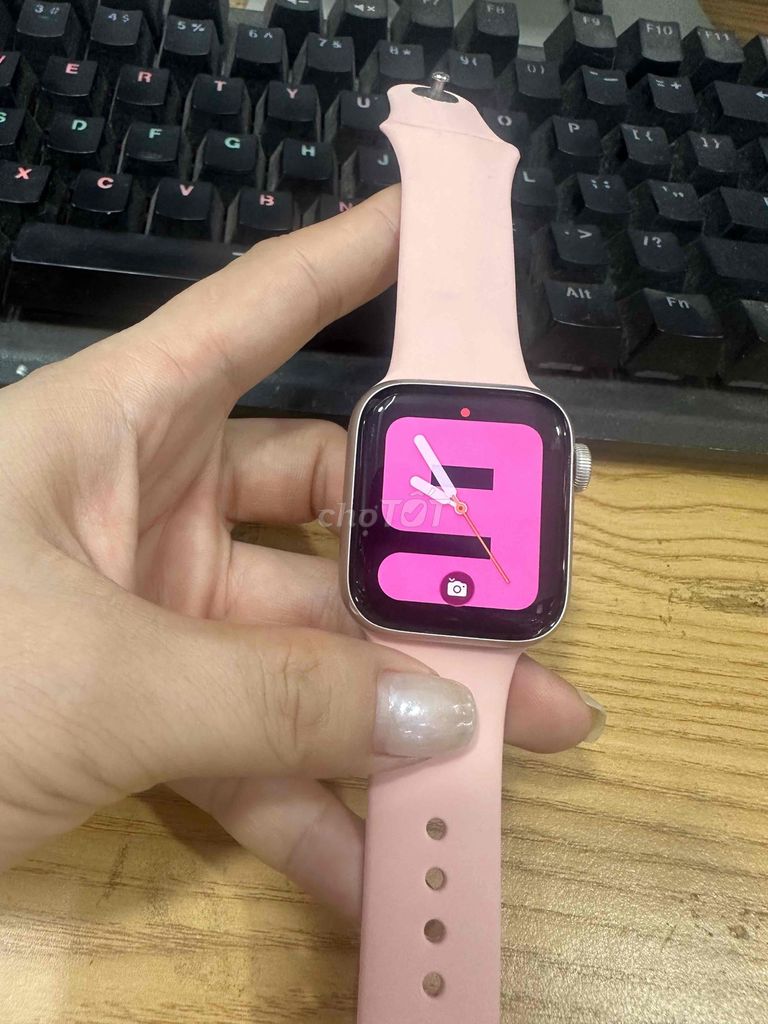 Apple Watch SE2 40mm GPS Starlight zin đẹp 99. Mua bán Thiết bị đeo thông minh tại Quận Nam Từ Liêm Hà Nội được đăng bởi Ngô Thị Yến hình 1