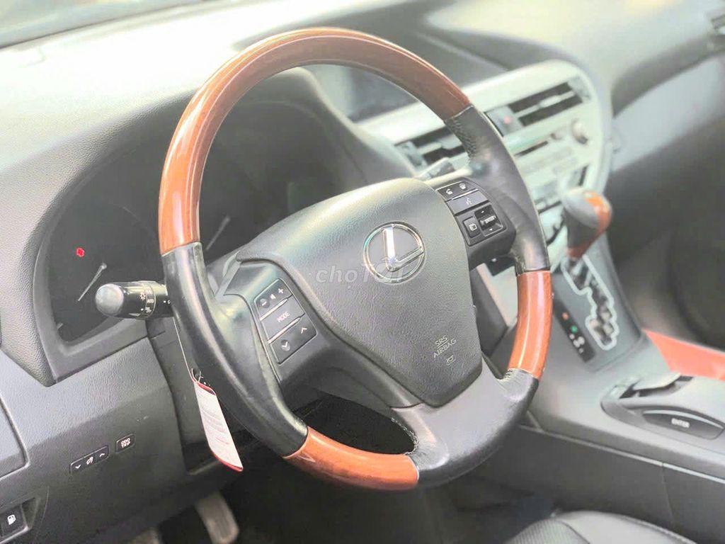 BÁN RX 350 AWD MỘT CHỦ TỪ ĐẦU, MODEL 2010. Mua bán Ô tô tại Quận 7 Tp Hồ Chí Minh được đăng bởi Tuấn  hình 13