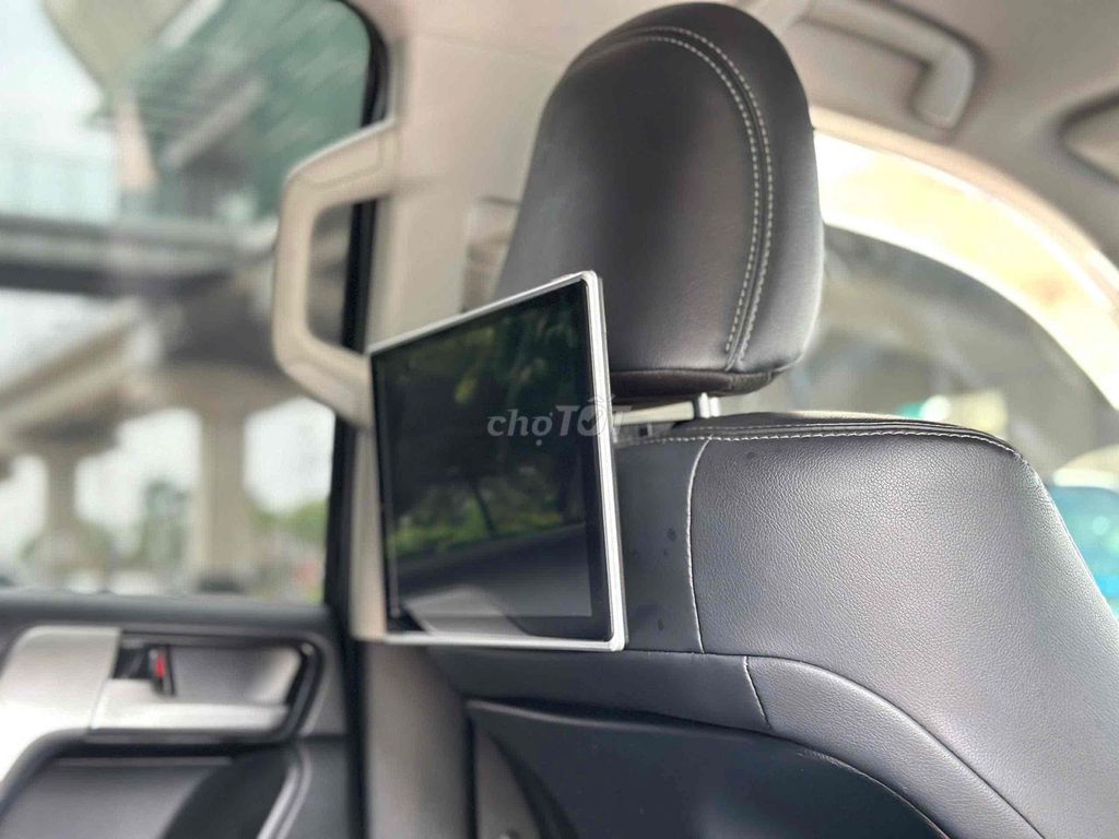 TOYOTA Hà Đông bán Prado 2020 6 vạn, lắp 400tr đồ. Mua bán Ô tô tại Quận Hà Đông Hà Nội được đăng bởi Toyota Hà Đông Tsure hình 7