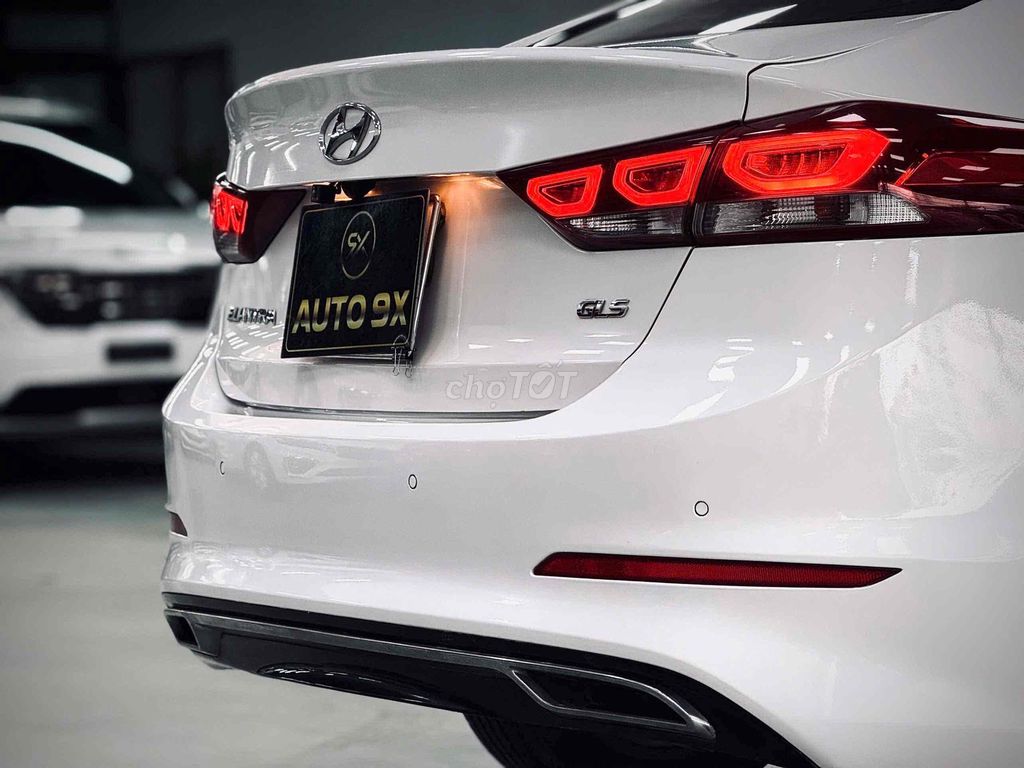 𝐇𝐲𝐮𝐧𝐝𝐚𝐢 𝐄𝐥𝐚𝐧𝐭𝐫𝐚 𝟏.𝟔𝐀𝐓 GLS 𝐌𝐨𝐝𝐞𝐥 𝟐𝟎𝟏𝟖 𝐒𝐢𝐞̂𝐮 Đ𝐞̣𝐩. Mua bán Ô tô tại Thành phố Thủ Đức Tp Hồ Chí Minh được đăng bởi Tấn Khang Chuyên Xe Lướt hình 20