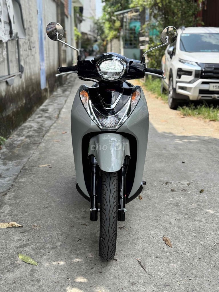 Honda SH Mode 2026 Xám 1686 km