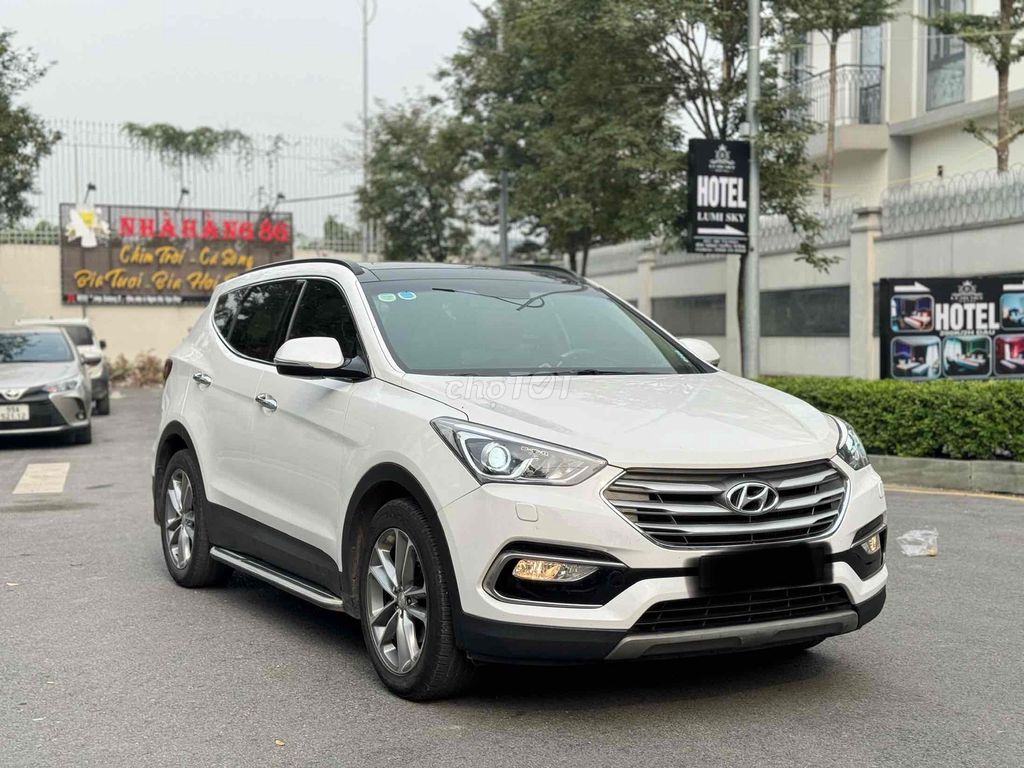 Hyundai Santa Fe 2018 2.2L 4WD - 133333 km. Mua bán Ô tô tại Quận Hà Đông Hà Nội được đăng bởi Đoàn Minh Tiến hình 6
