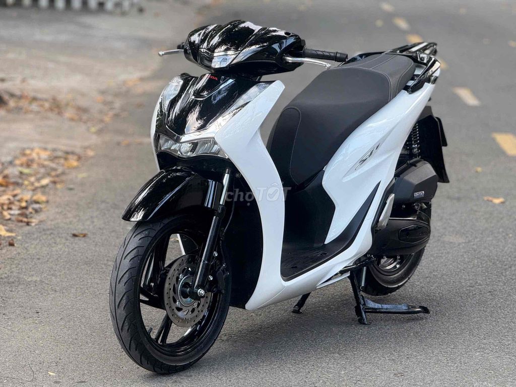 Sh 150i ABS 2020 TRẮNG ( GÓP BAO NỢ 6 ). Mua bán Xe máy tại Thành phố Thủ Đức Tp Hồ Chí Minh được đăng bởi Vũ Vũ hình 1