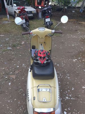 Honda Juli 2 thì 50cc Vàng kem. Mua bán Xe máy tại Quận Bình Thạnh Tp Hồ Chí Minh được đăng bởi Long